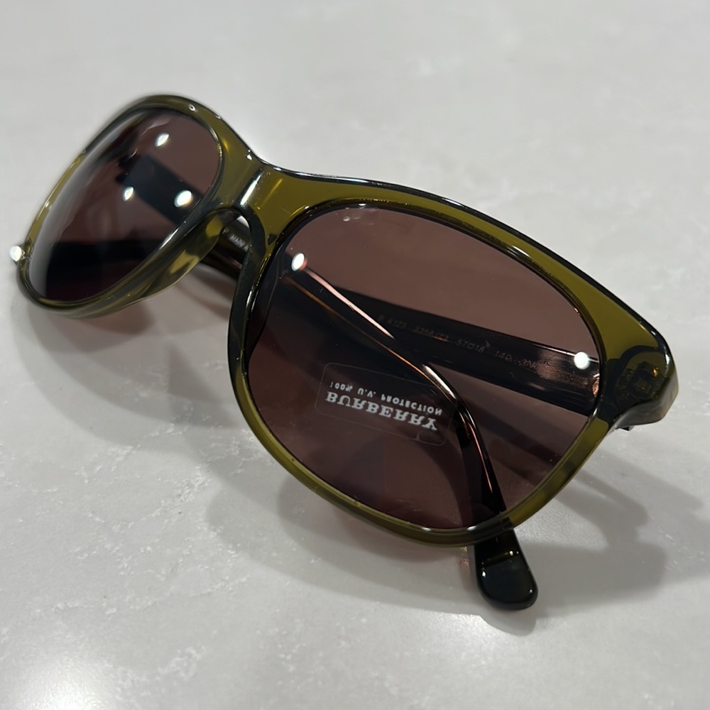 NWOT [Burberry] Men’s Olive Green Sunglasses B4123 3356/73 with Case - Picture 13 of 13